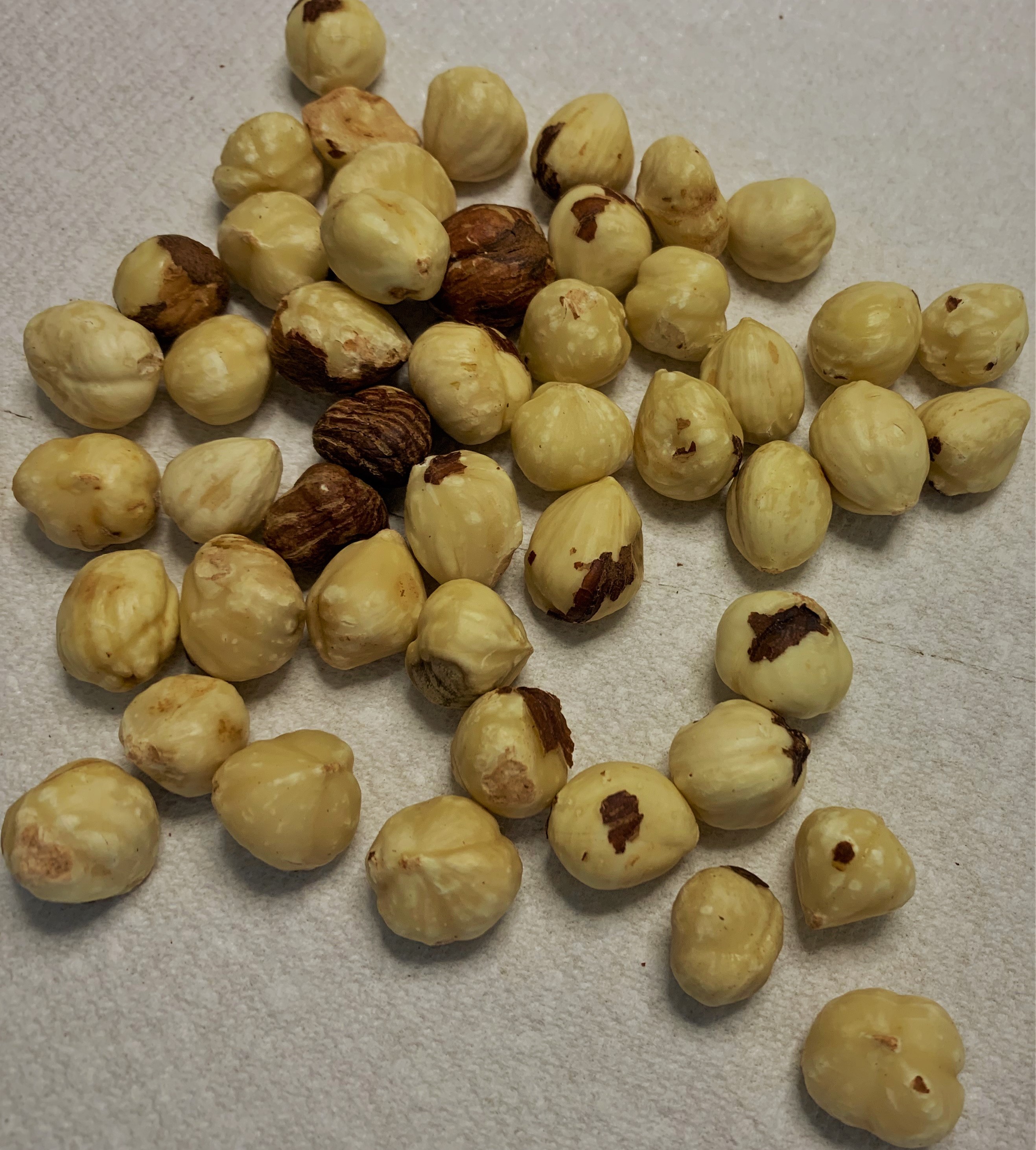 Peeled Hazelnuts