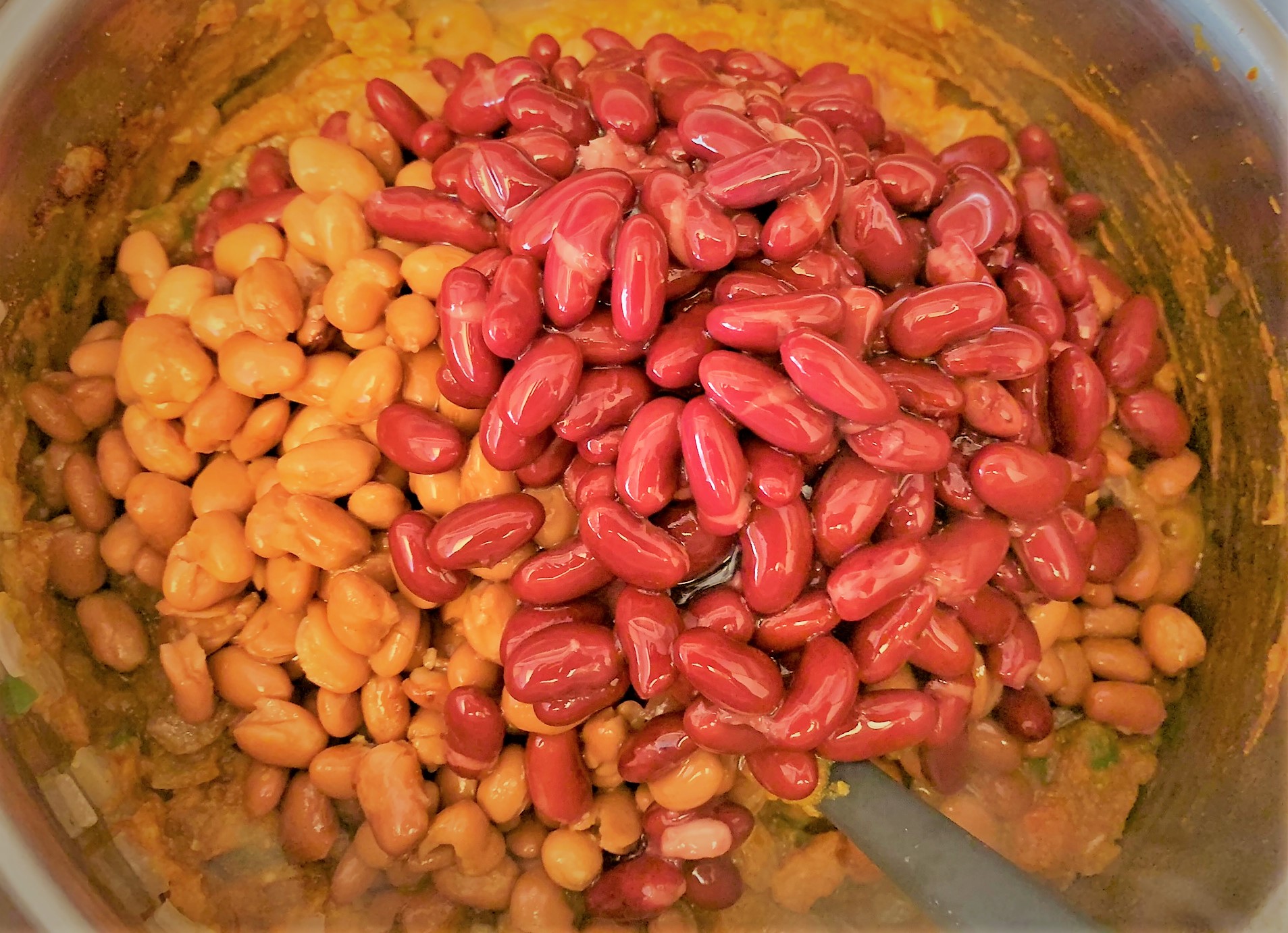 Adding the Beans to our Chili Pot